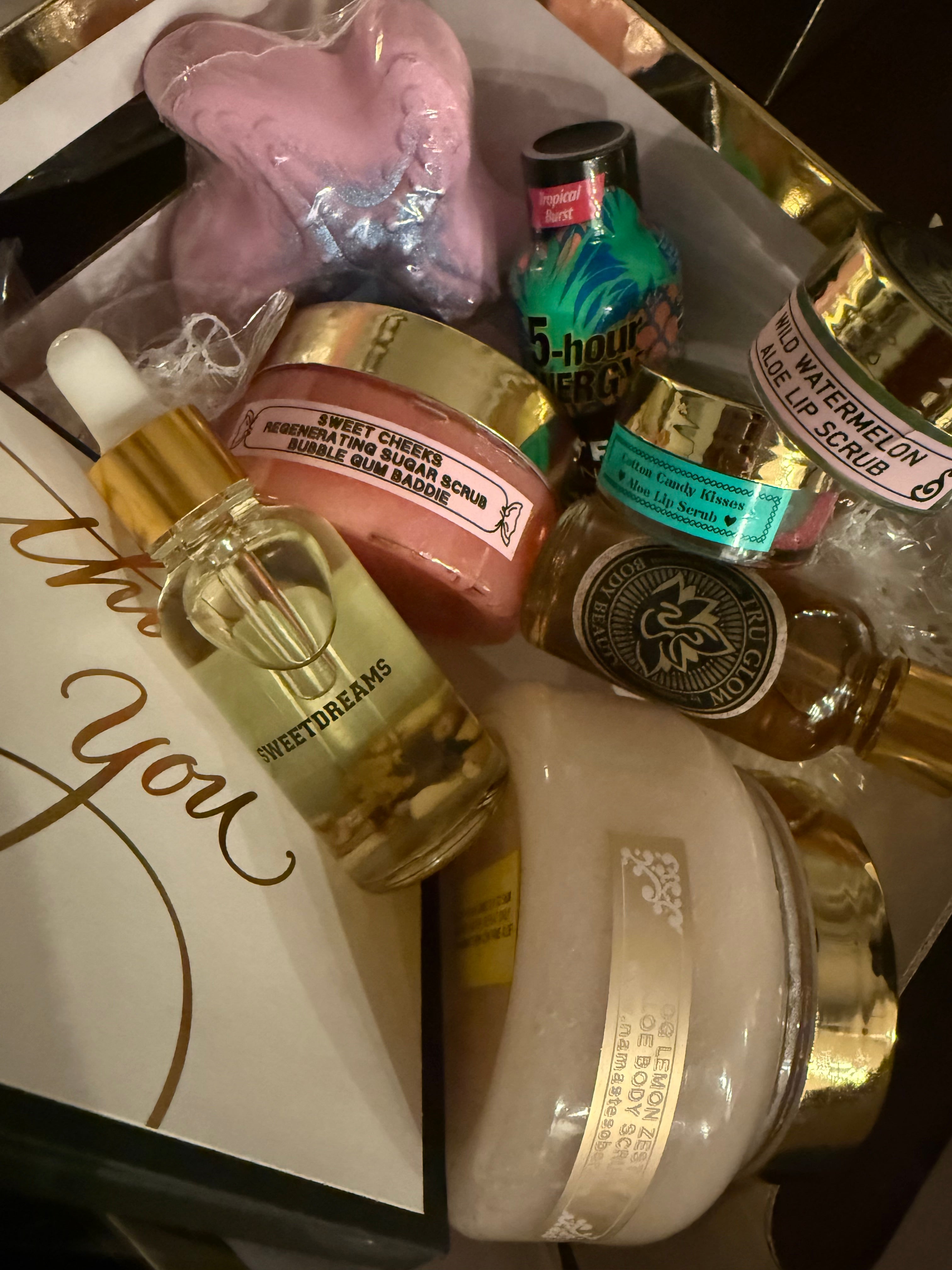 SELF-CARE GIFT BOX